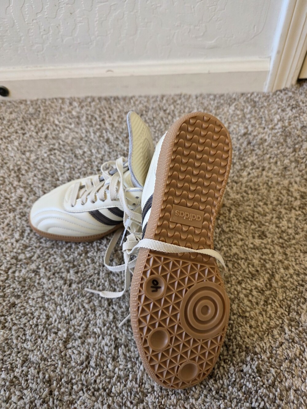 NWOT adidas Samba LT Women Cream Sneakers with Black Stripes Size 6.5 US - Picture 5 of 6